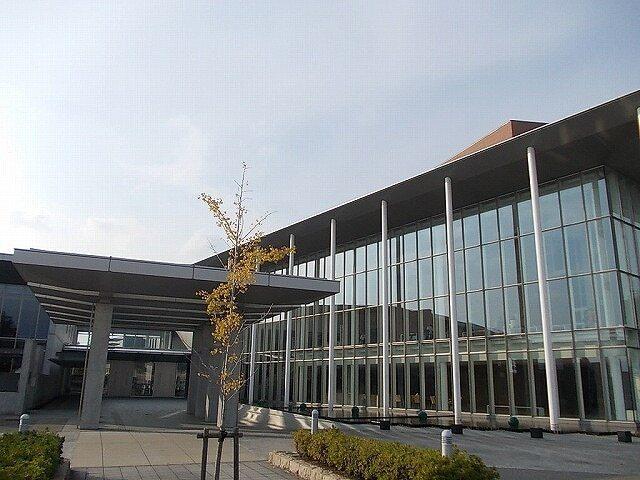 津幡町文化会館シグナス：1900m
