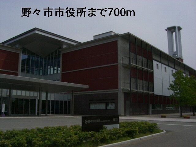 野々市市役所：700m