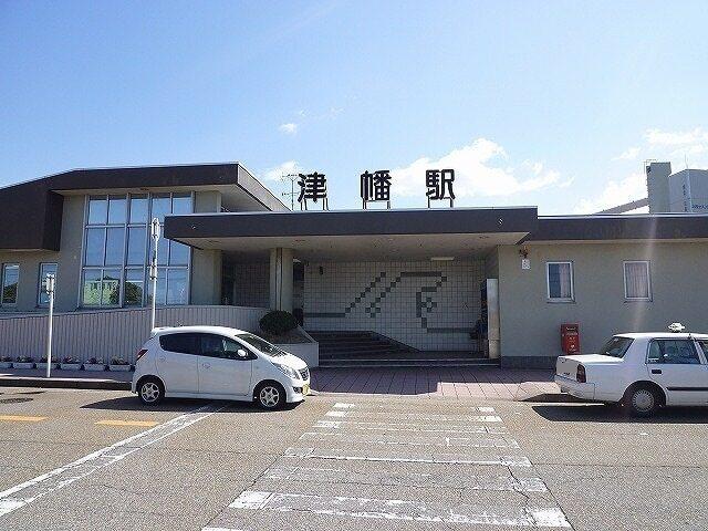 津幡駅：1600m