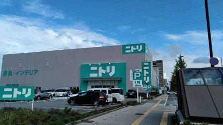 ニトリ金沢駅西店：650m