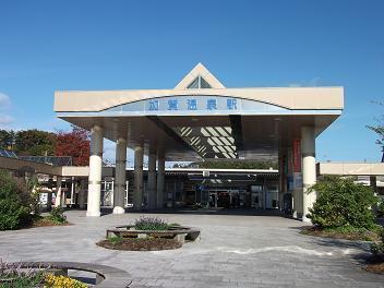 加賀温泉駅：3600m