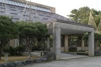 小松市立図書館：676m