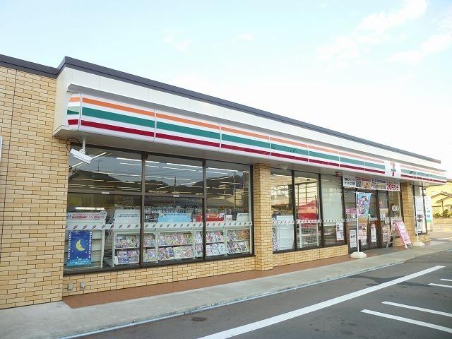 セブンイレブン津幡太田店：1200m