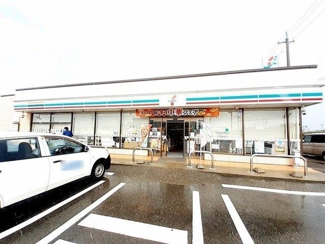 セブンイレブン：400m