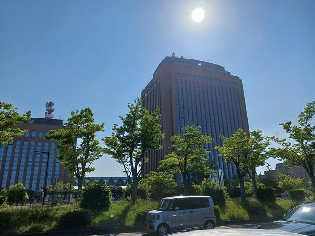 県庁：1301m