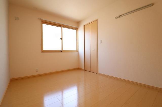 リビングタウン御経塚（102） 部屋画像