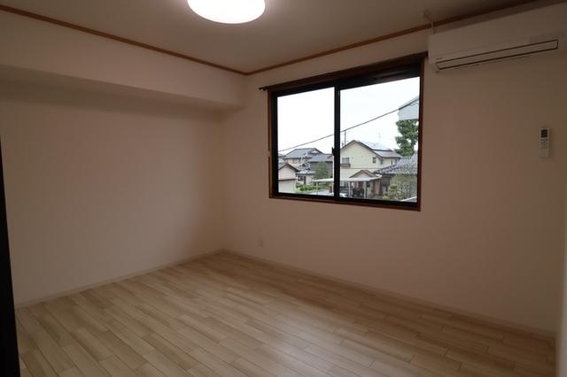 プレジールビューラ　A（203） 部屋画像