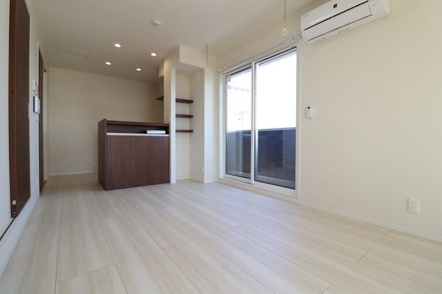 クレストガーデン（301） リビング