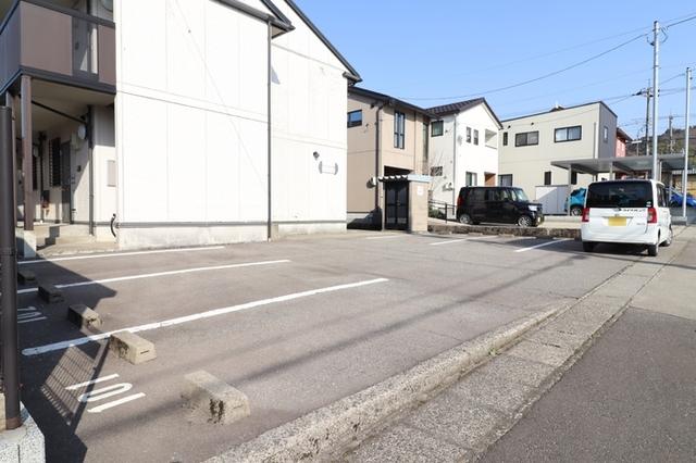 サンフラワーＭ（102） 駐車場