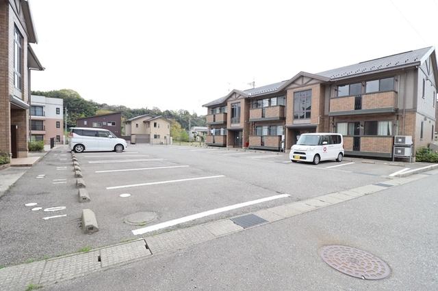 サンライズヒル　Ｂ（106） 駐車場