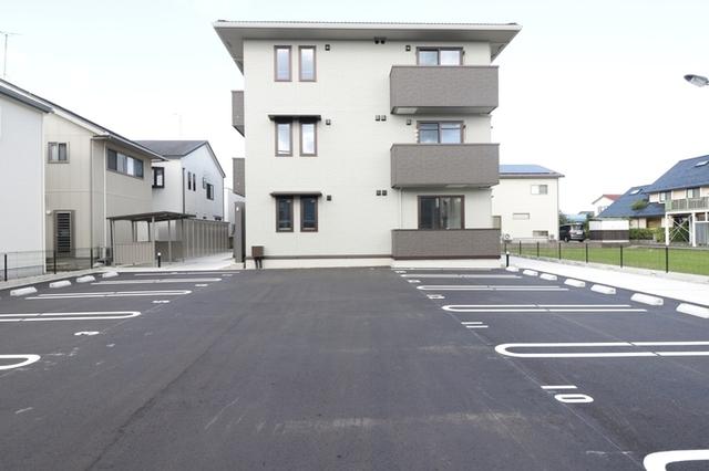 エスクラ.T（303） 駐車場