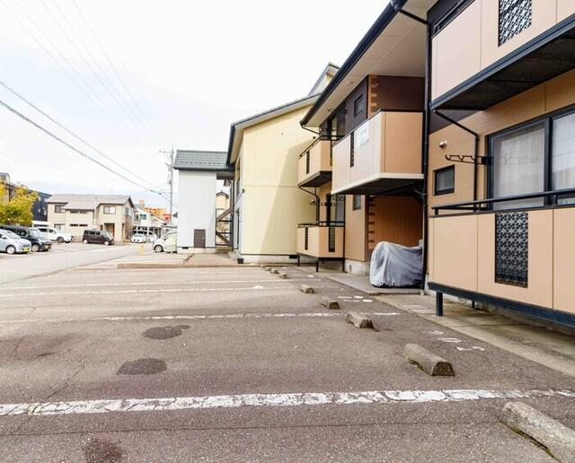 セジュール・ウィンディ（103） 駐車場