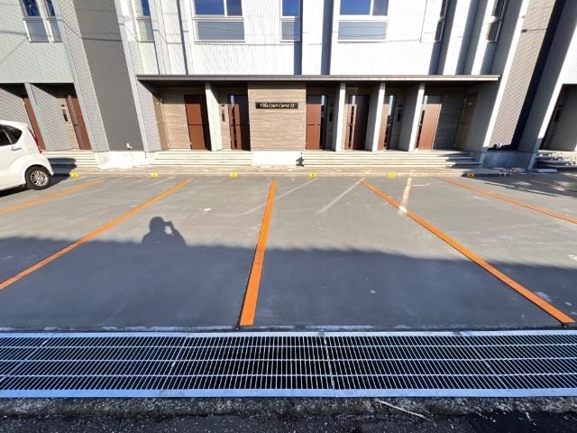 VILLA COURT CARROT12（203） 駐車場