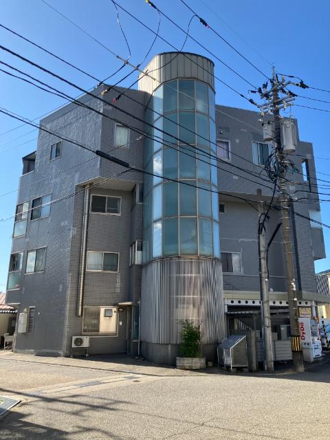 シャムロル（305） 外観