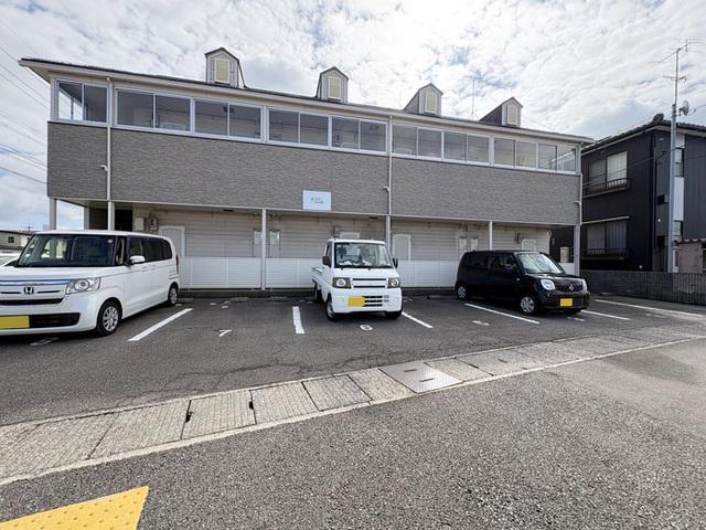 ハートワン御園（102） 駐車場