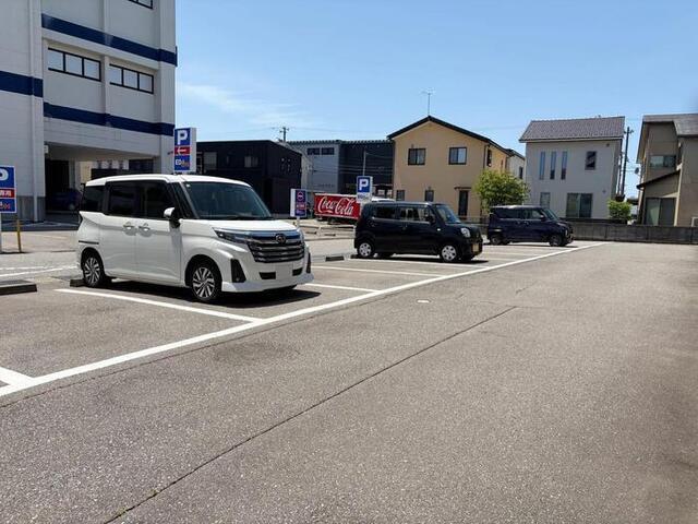 プロムナード　Ｂ（107） 駐車場