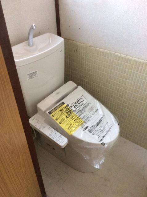 小松市蓮代寺町の中古物件 トイレ