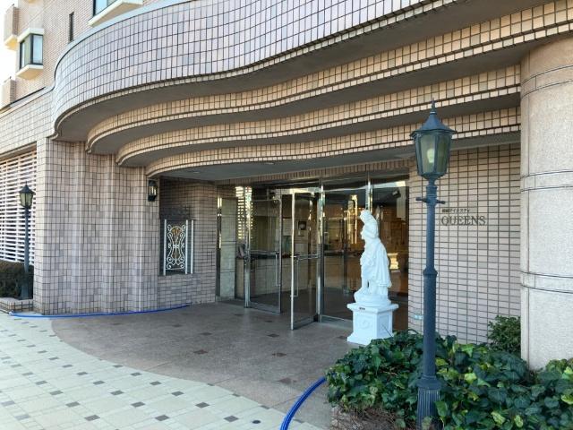 信開ダイナスティ浅野川クイーンズ エントランス