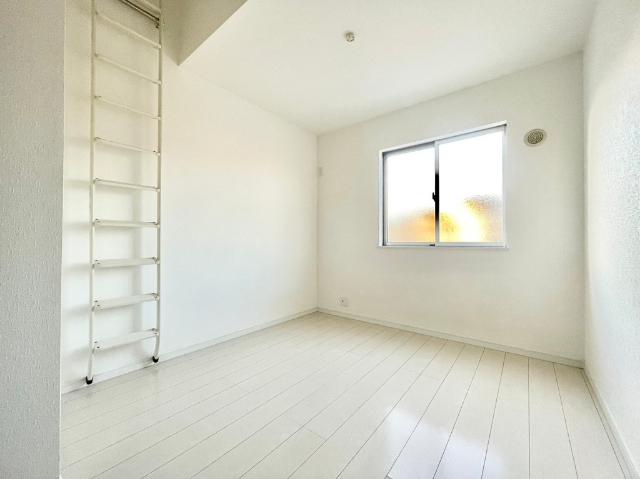 ファーストダウン（202） 部屋画像