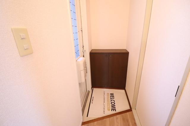 ファーストヴューラ　八番館（101） 玄関