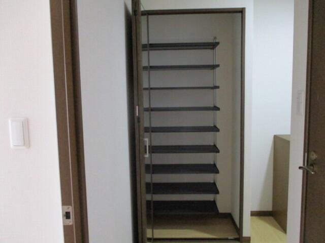 オーシャンビュー壱番館（1302） 部屋画像