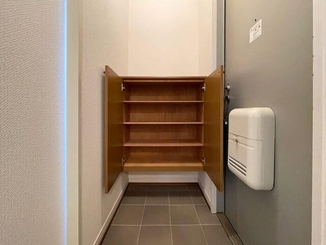 エミーハイツ（202） 玄関