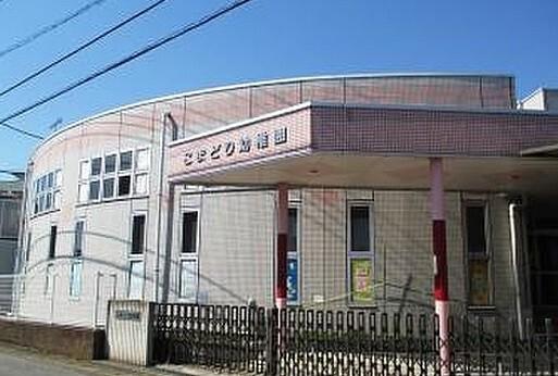 こまどり幼稚園：587m