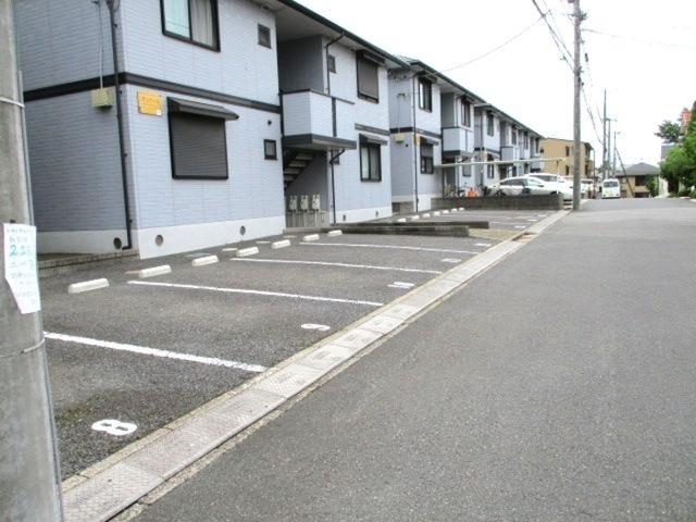 アドバンテージ　ⅠⅡⅢⅣⅤ（5102） 駐車場