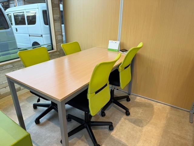 店舗内