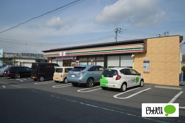 セブンイレブン富士市比奈店：753m
