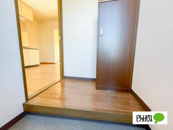 グレイス壱番館（402） 玄関