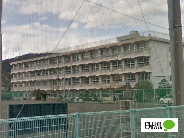 富士市立岩松中学校：1420m