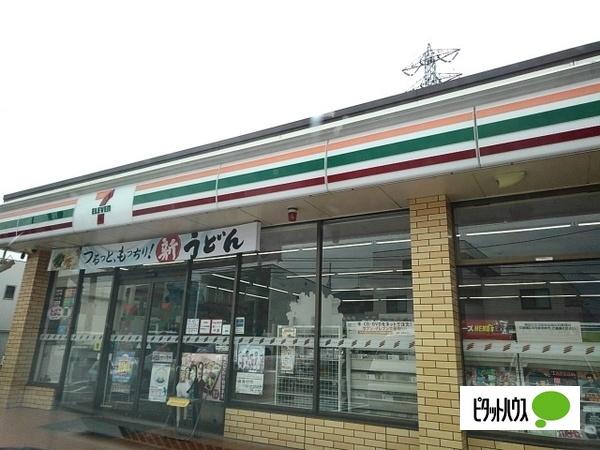 セブンイレブン富士市伝法上中店：914m