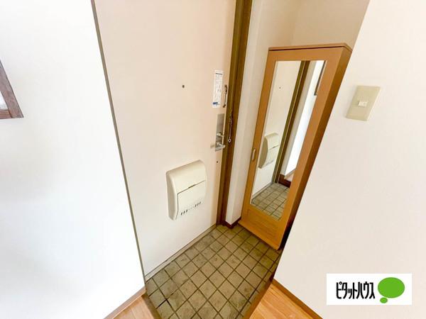 エトワール加藤（302） 玄関