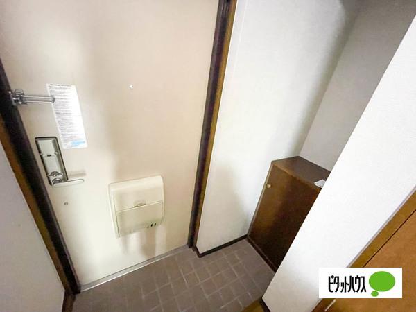 Twinkle藤間（301） 玄関
