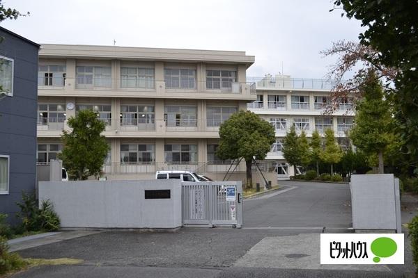 富士市立丘小学校：1028m