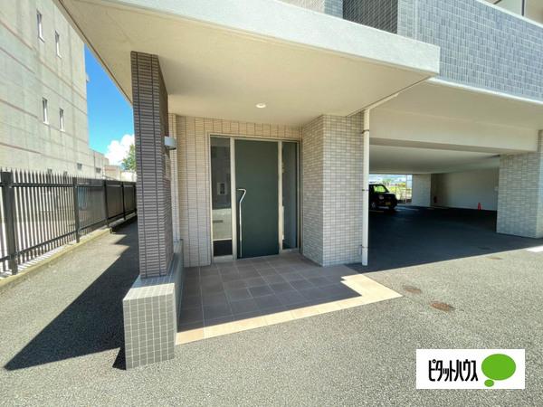 ヴィガラス永田町（402） エントランス