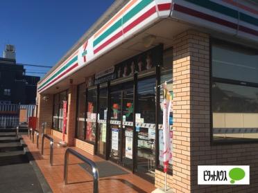 セブンイレブン富士市松岡店：398m