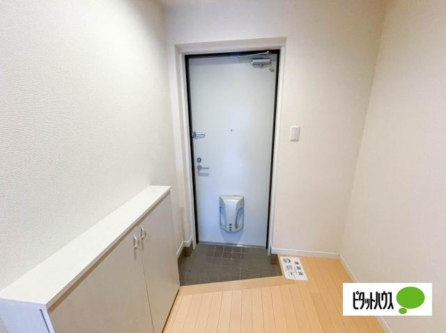 グリーンガーデン（403） 玄関