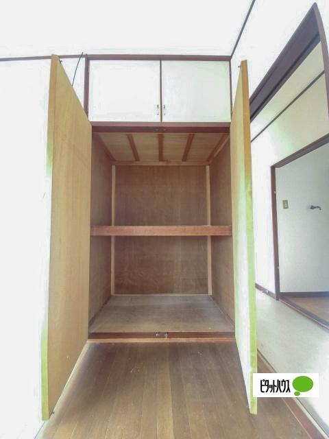 渡辺タウン（F6） 収納