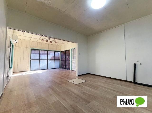 今泉戸建て リビング