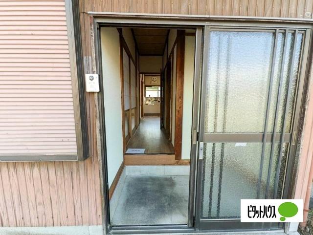 淀師借家（2） 玄関