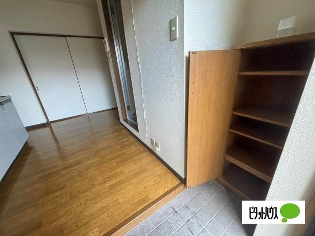 ヴィラ　センチュリー（101） 収納