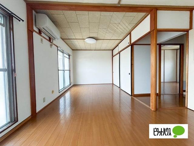 セントポーリアA（302） リビング