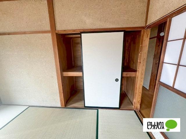 松岡一戸建借家 収納