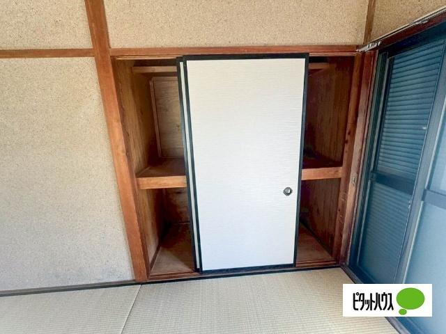 松岡一戸建借家 収納