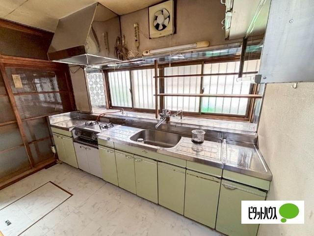 富士岡長沢戸建て キッチン