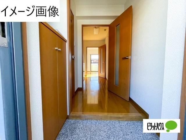 サニーハイツ三園Ⅱ（107） 玄関