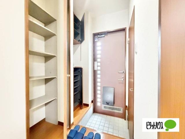 ディアス円楽（102） 玄関
