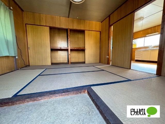 八代町貸事務所 室内